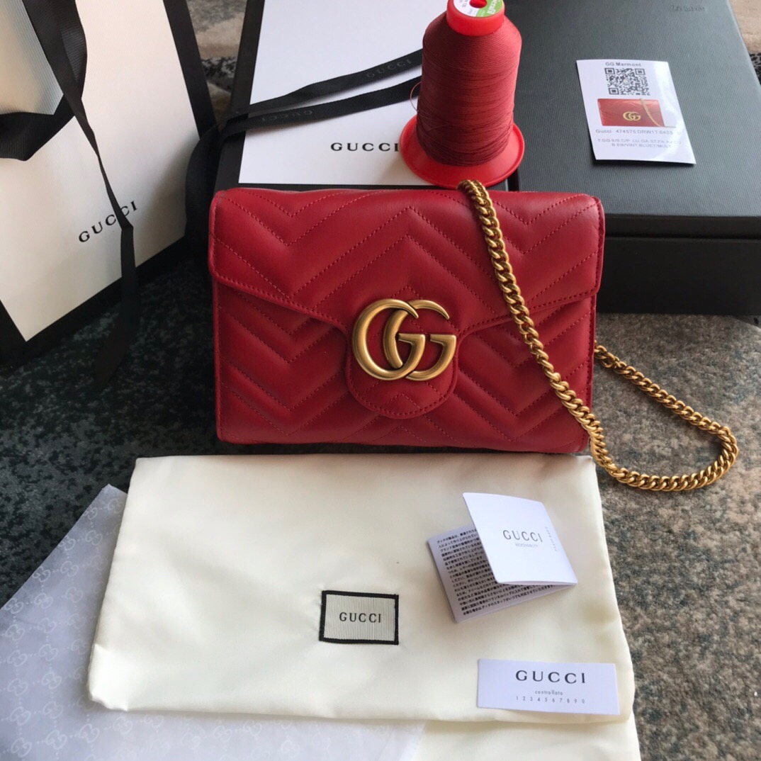 474575 Gucci GG Marmont matelassé mini bag
