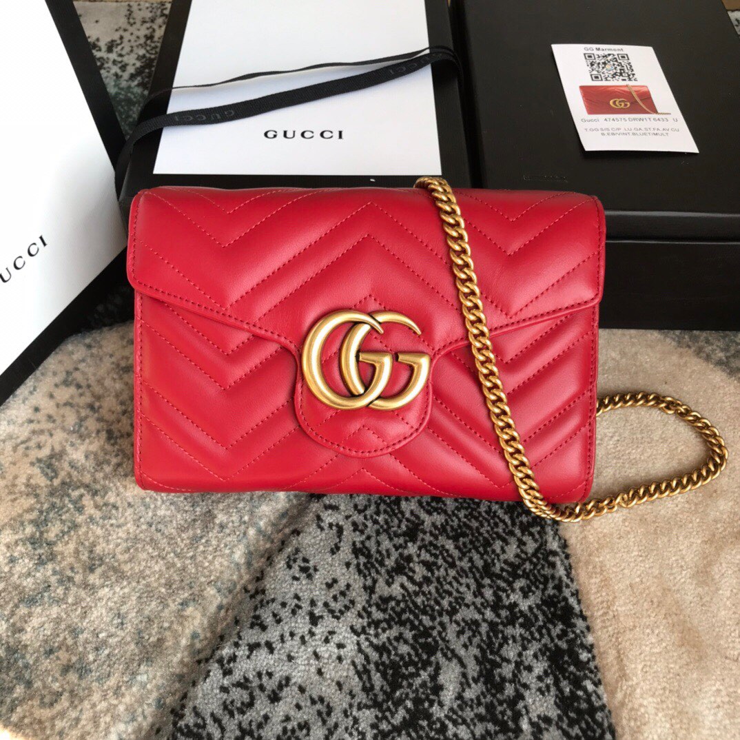 474575 Gucci GG Marmont matelassé mini bag