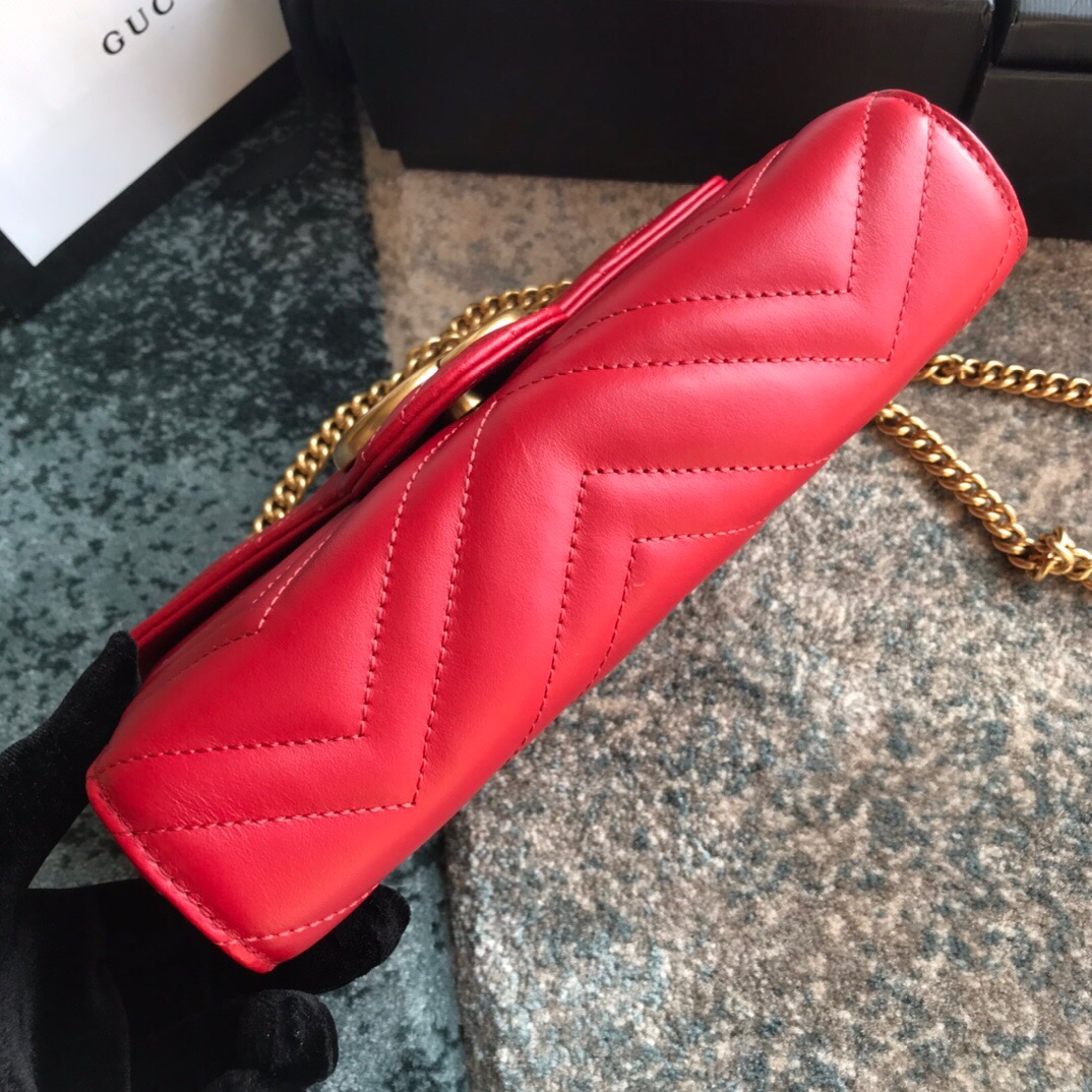 474575 Gucci GG Marmont matelassé mini bag