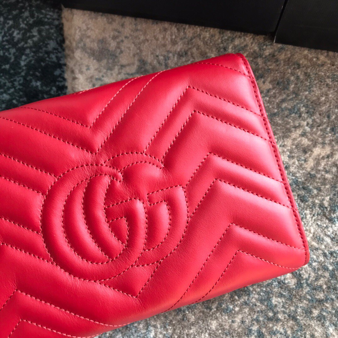474575 Gucci GG Marmont matelassé mini bag