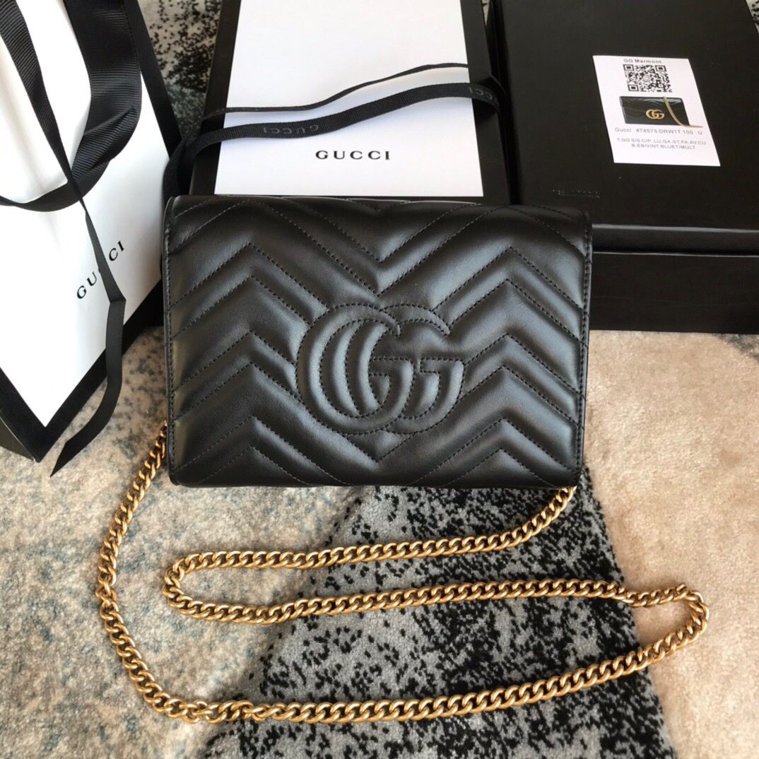 474575 Gucci GG Marmont matelassé mini bag