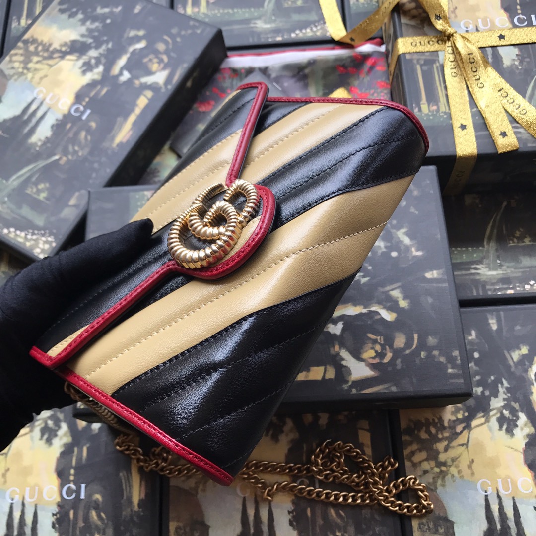 573807 Gucci GG Marmont matelassé mini bag