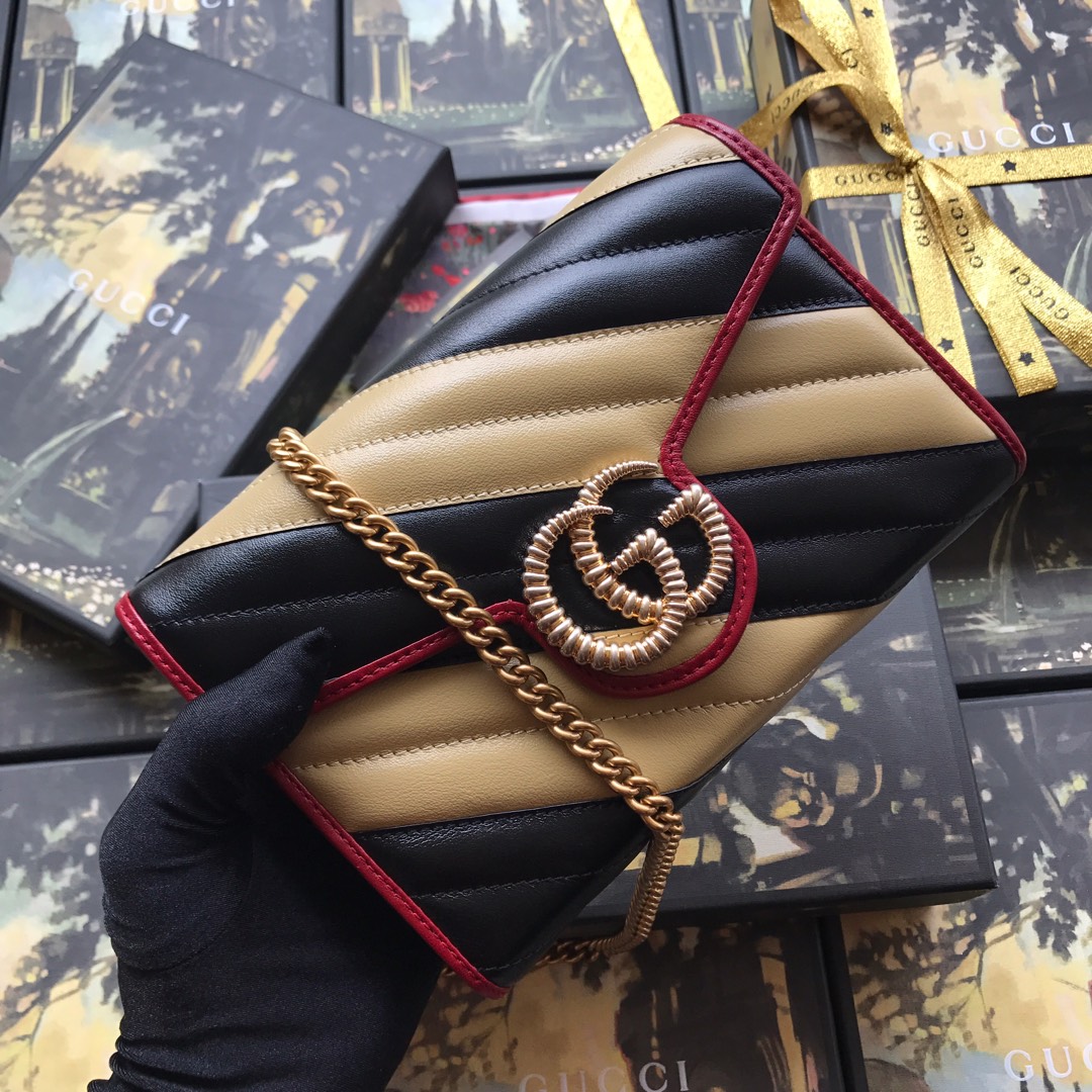 573807 Gucci GG Marmont matelassé mini bag