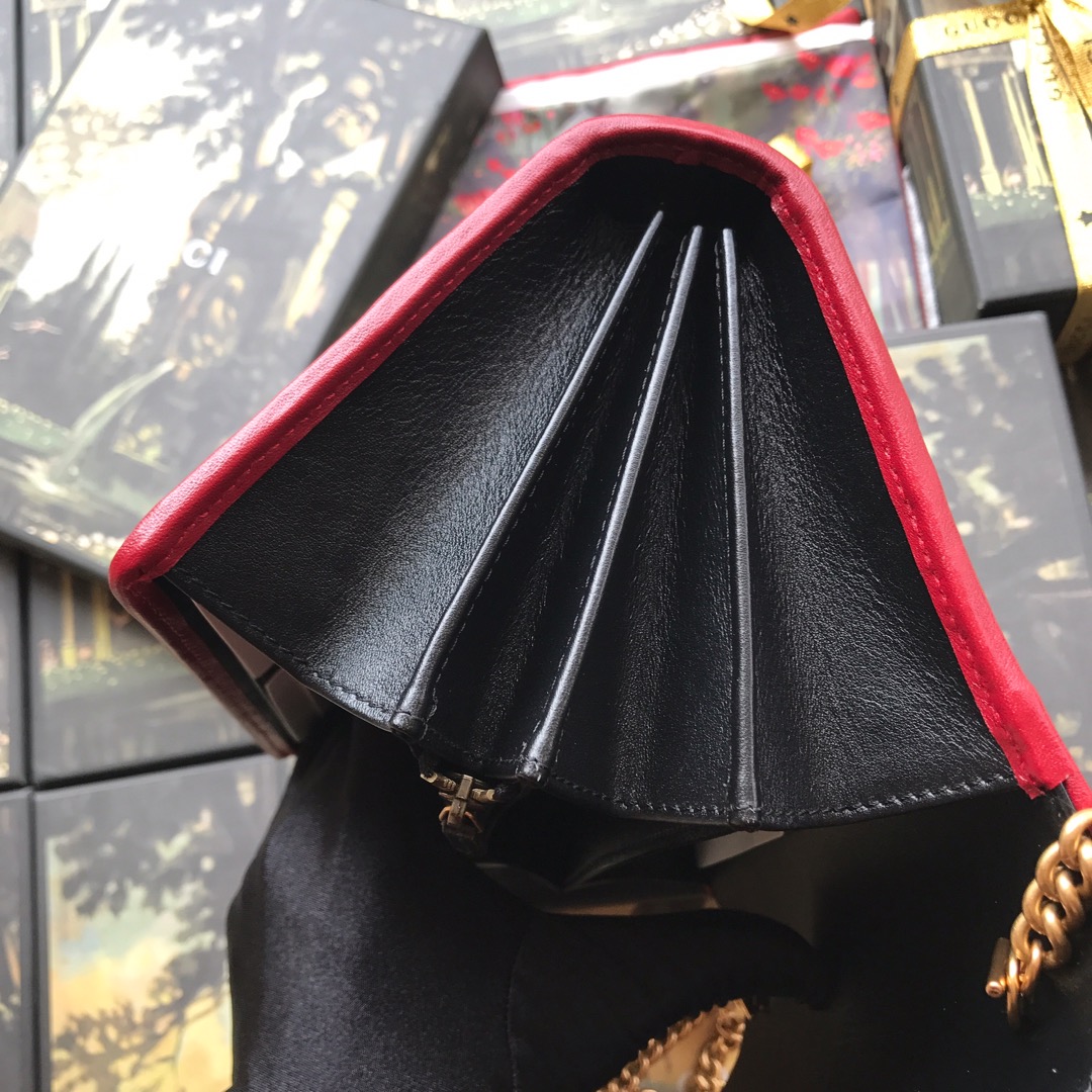 573807 Gucci GG Marmont matelassé mini bag