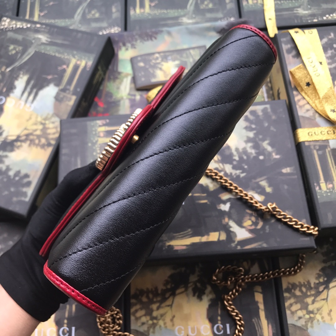 573807 Gucci GG Marmont matelassé mini bag