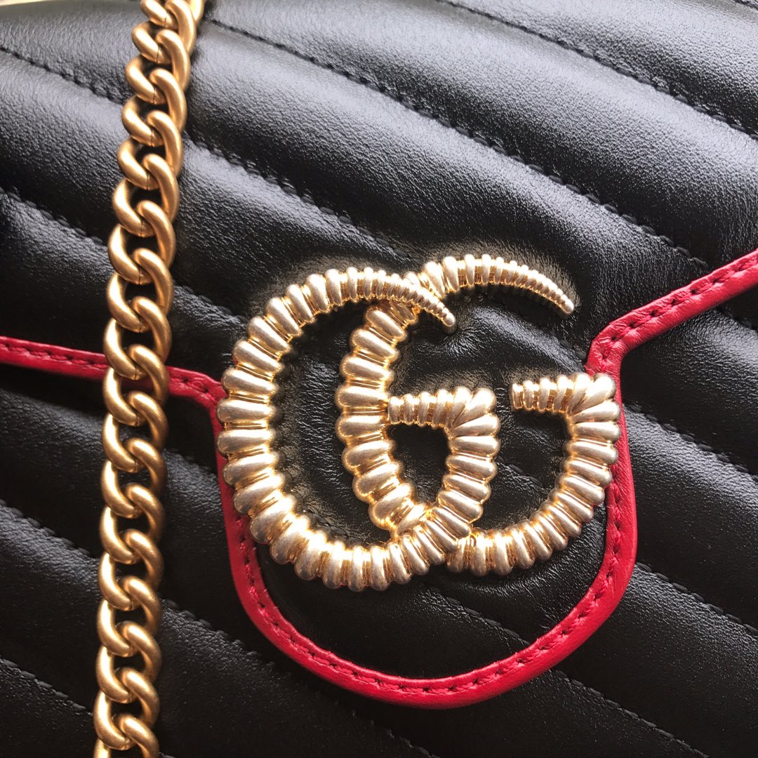 573807 Gucci GG Marmont matelassé mini bag