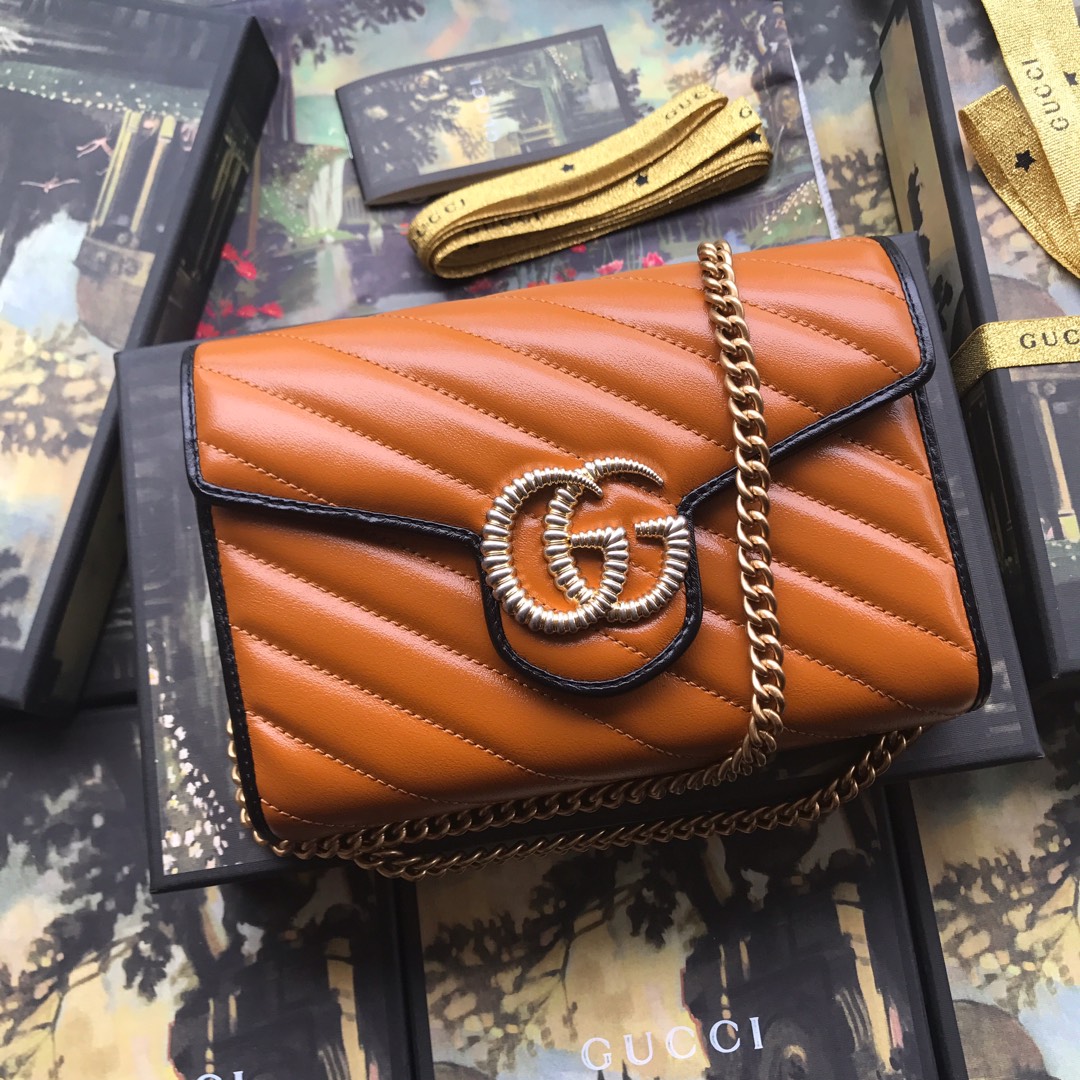 573807 Gucci GG Marmont matelassé mini bag