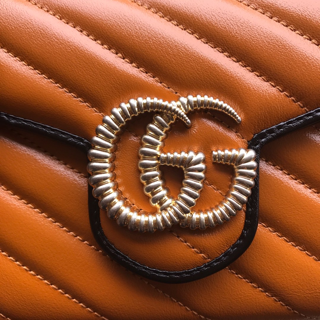 573807 Gucci GG Marmont matelassé mini bag