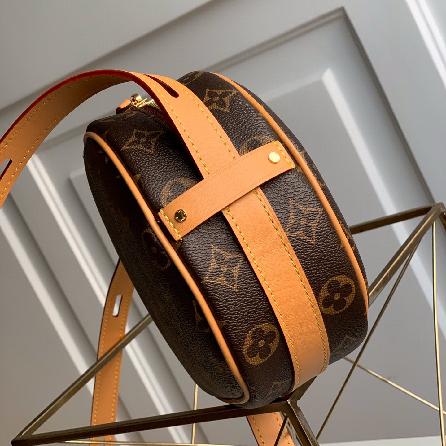 M45149 BOITE CHAPEAU SOUPLE PM, LOUIS VUITTON LV Cross Body Bags