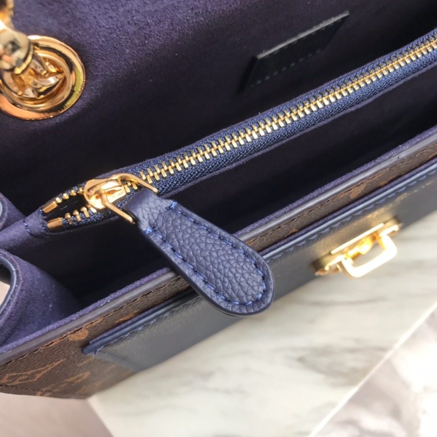 M41738, VICTOIRE Monogram Canvas Shoulder Bag, LOUIS VUITTON LV