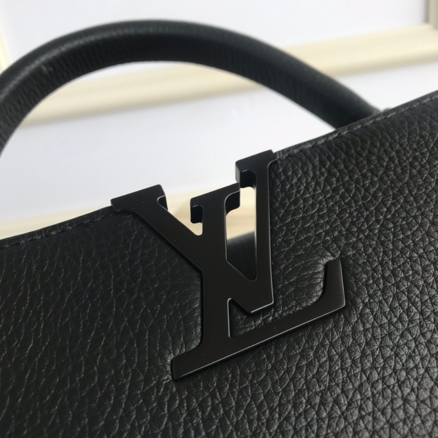 M55218 CAPUCINES PM, Louis Vuitton LV