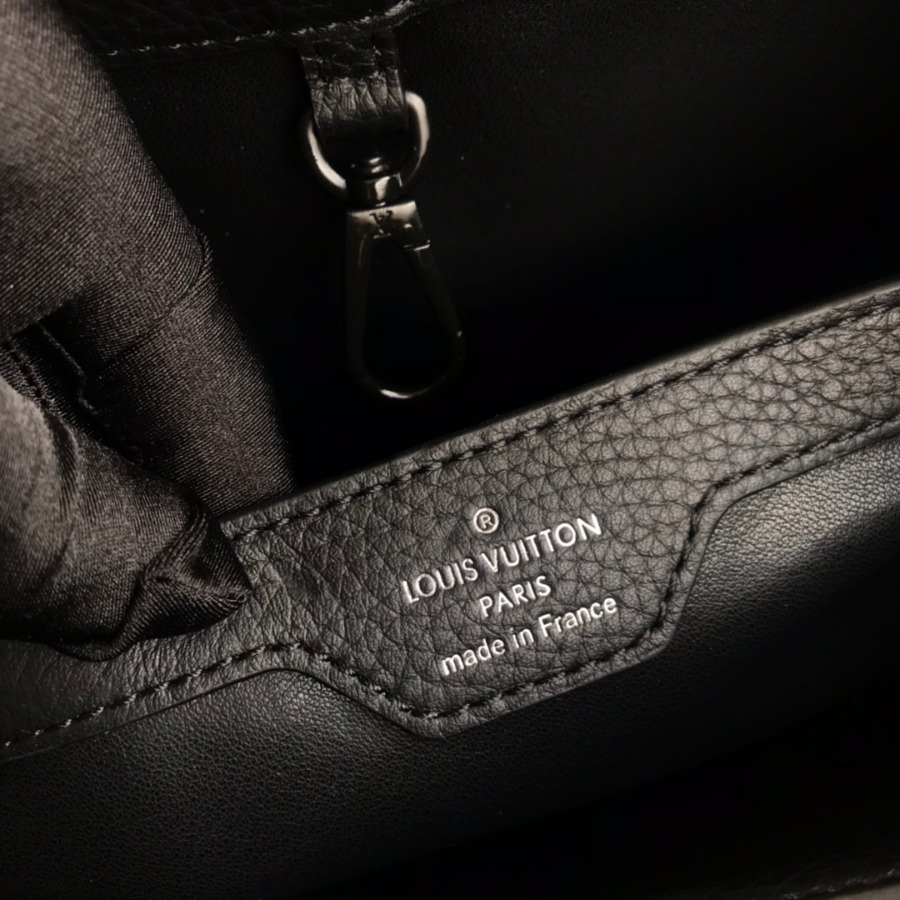 M55218 CAPUCINES PM, Louis Vuitton LV