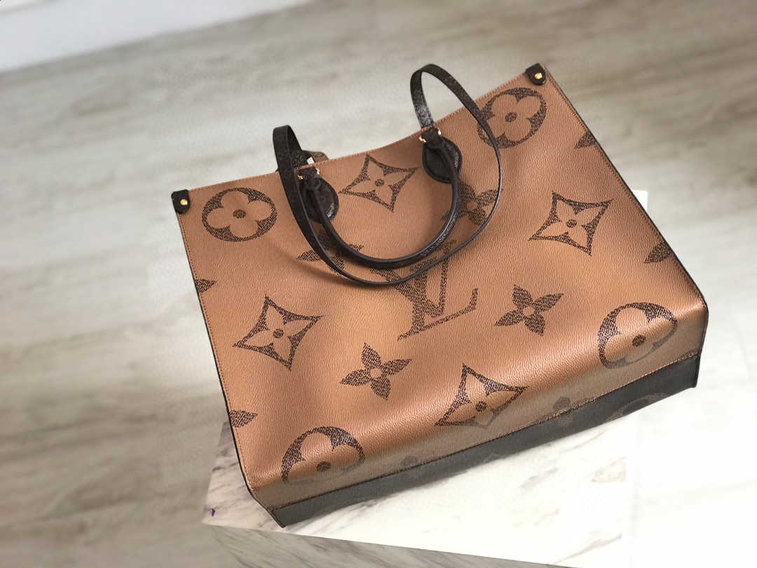 M45320 ONTHEGO GM, Louis Vuitton LV Shoulder Bags & Totes