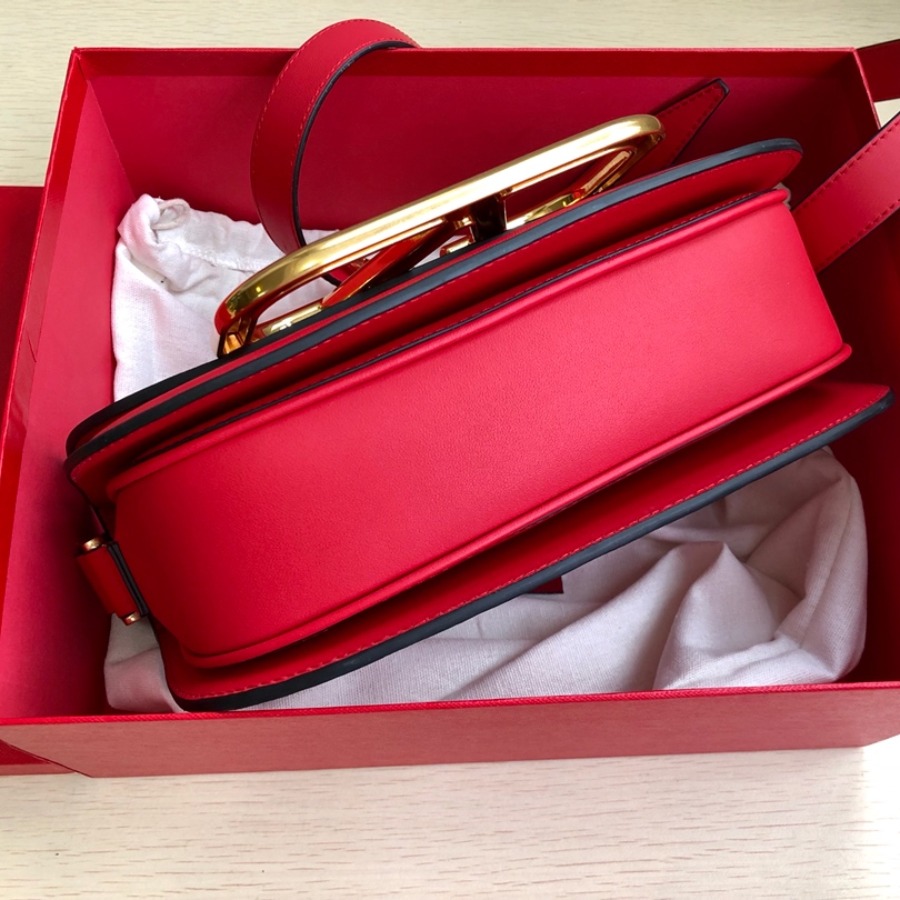 SUPERVEE CALFSKIN CROSSBODY BAG, VALENTINO GARAVANI