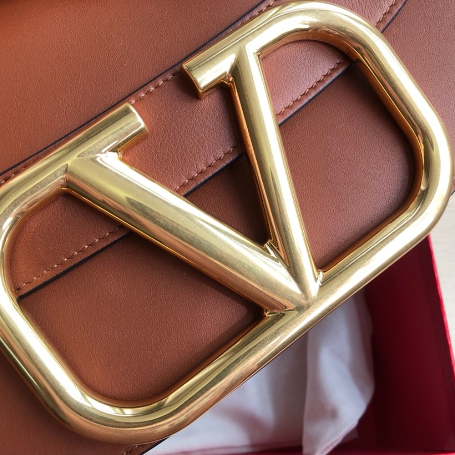 SUPERVEE CALFSKIN CROSSBODY BAG, VALENTINO GARAVANI