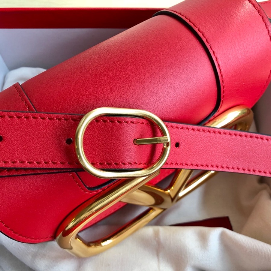 SMALL SUPERVEE CALFSKIN CROSSBODY BAG, VALENTINO GARAVANI