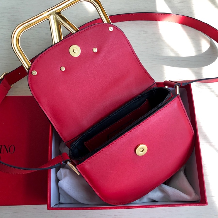 SMALL SUPERVEE CALFSKIN CROSSBODY BAG, VALENTINO GARAVANI