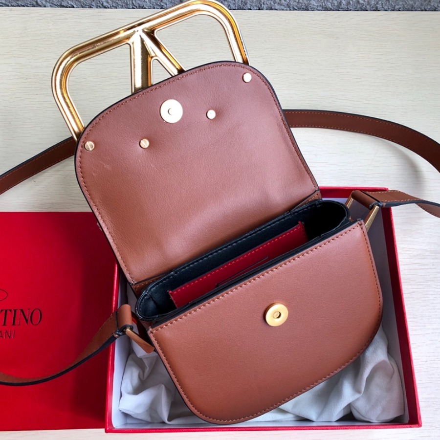 SMALL SUPERVEE CALFSKIN CROSSBODY BAG, VALENTINO GARAVANI