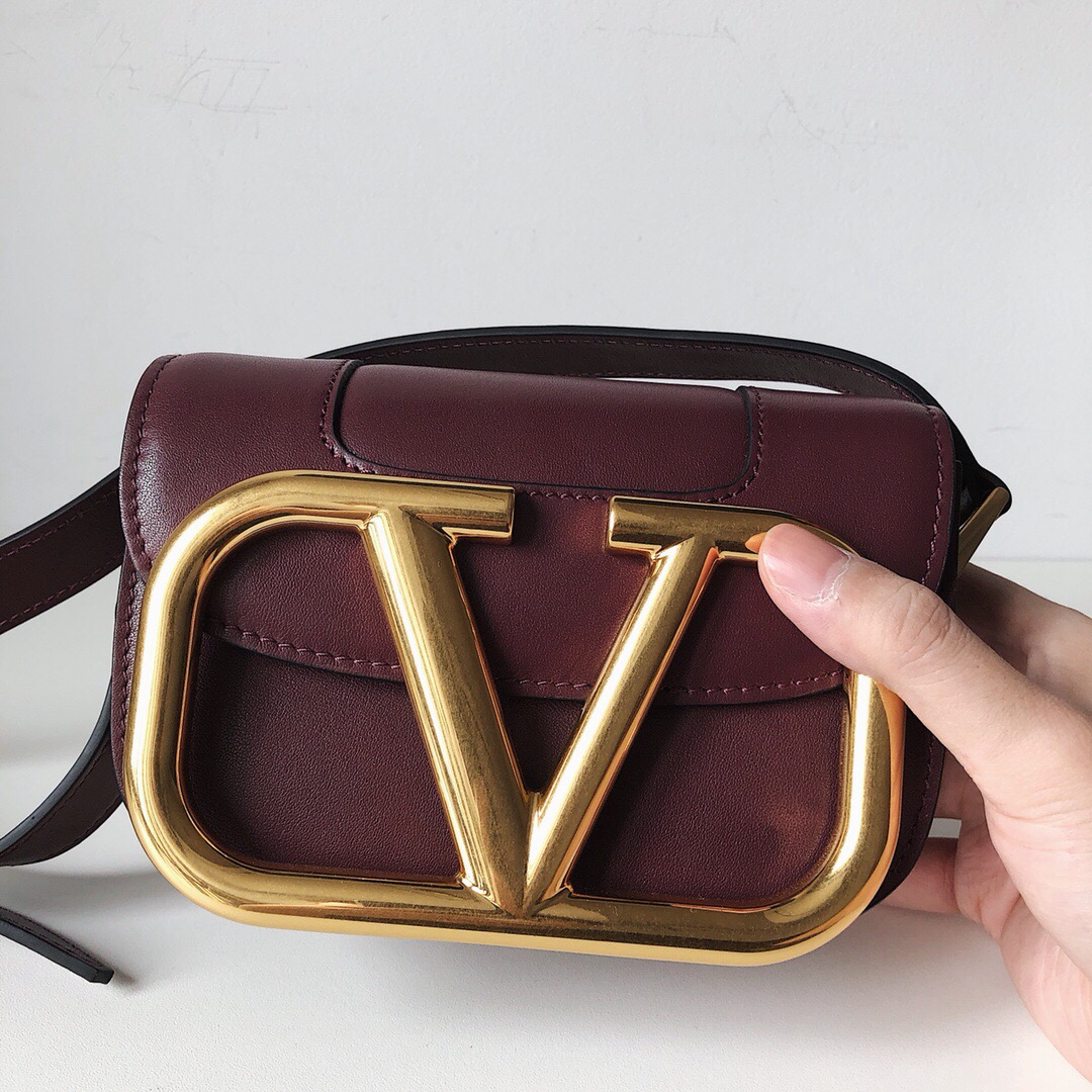 SMALL SUPERVEE CALFSKIN CROSSBODY BAG, VALENTINO GARAVANI