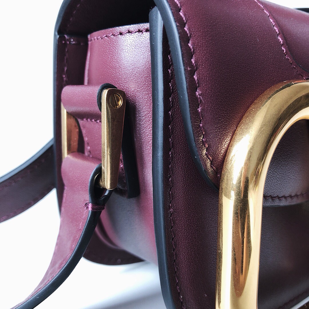 SMALL SUPERVEE CALFSKIN CROSSBODY BAG, VALENTINO GARAVANI