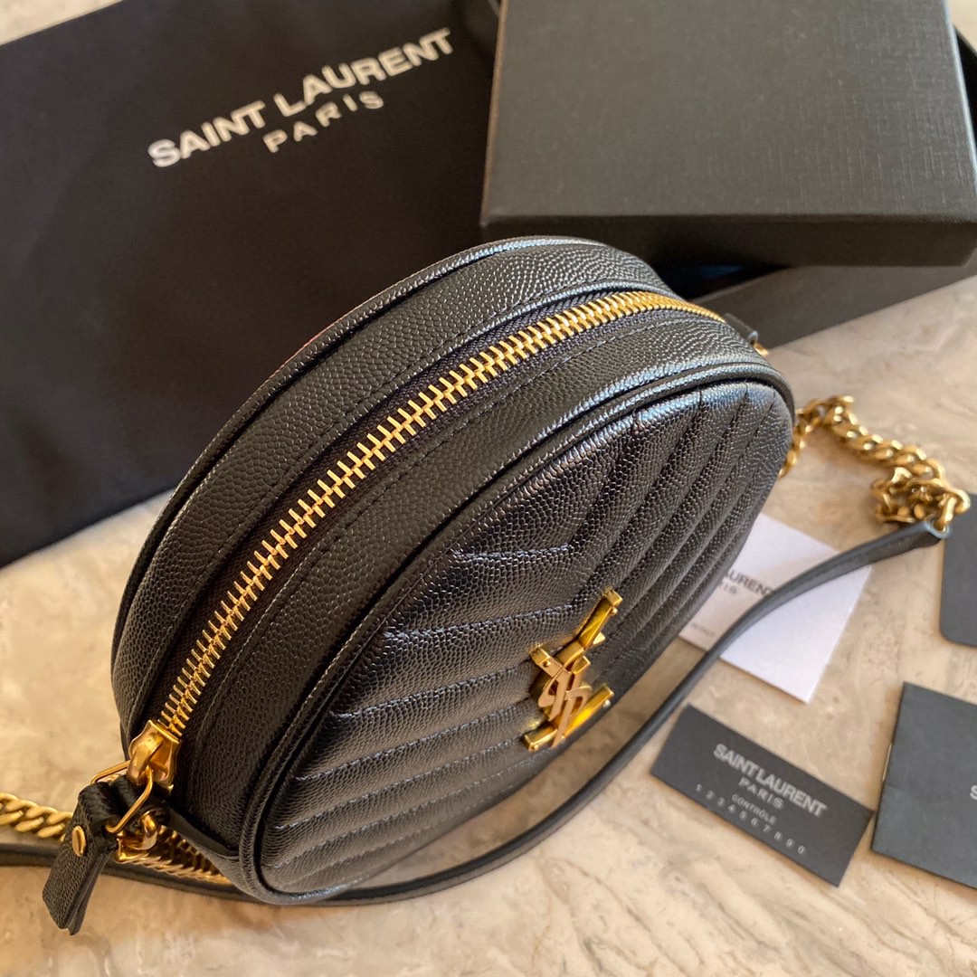 610436 VINYLE ROUND CAMERA BAG IN CHEVRON-QUILTED GRAIN DE POUDRE EMBOSSED LEATHER, Yves Saint Laurent YSL