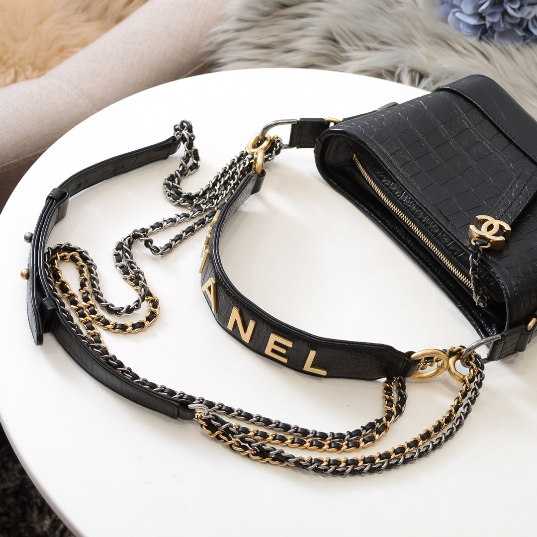 AS0865, chanel's gabrielle small hobo bag