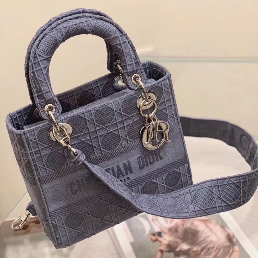 MEDIUM GRAY STONE LADY D-LITE EMBROIDERED CANNAGE BAG, M0565 DIOR
