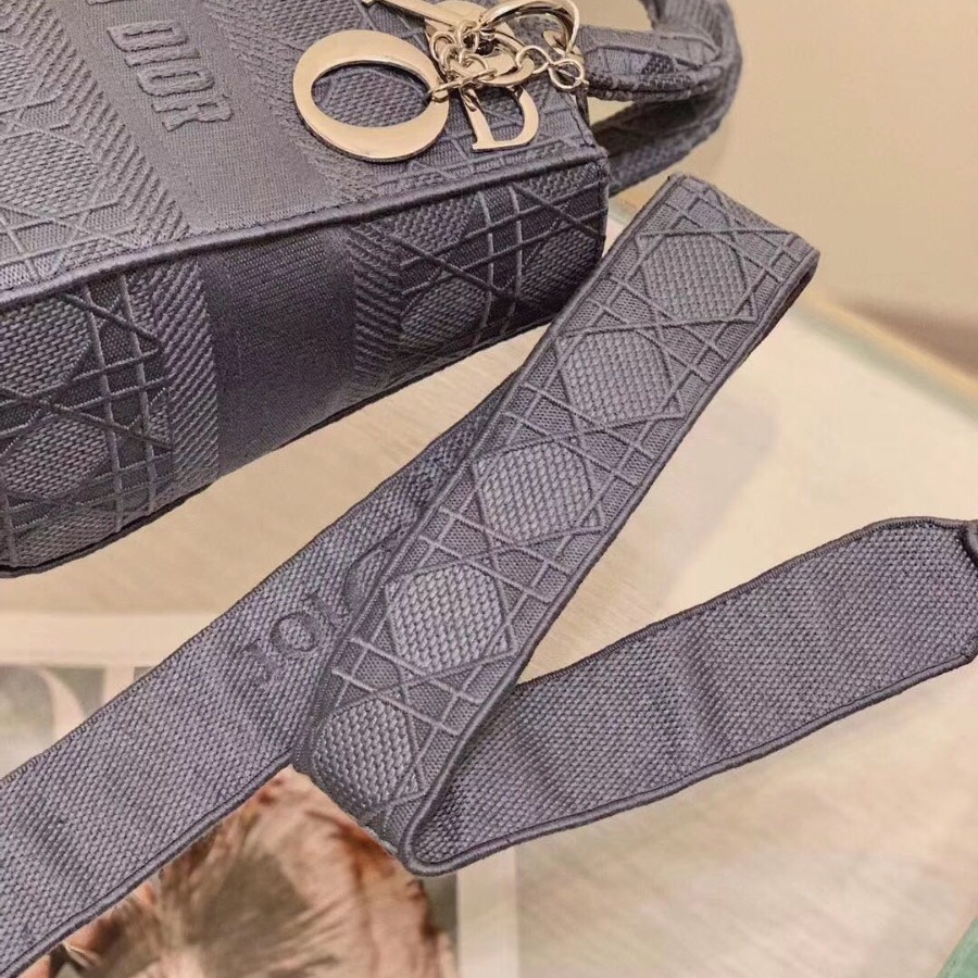 MEDIUM GRAY STONE LADY D-LITE EMBROIDERED CANNAGE BAG, M0565 DIOR