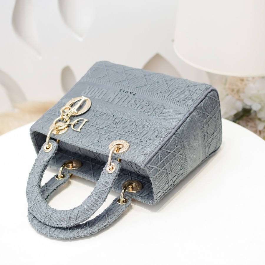 MEDIUM GRAY STONE LADY D-LITE EMBROIDERED CANNAGE BAG, M0565 DIOR