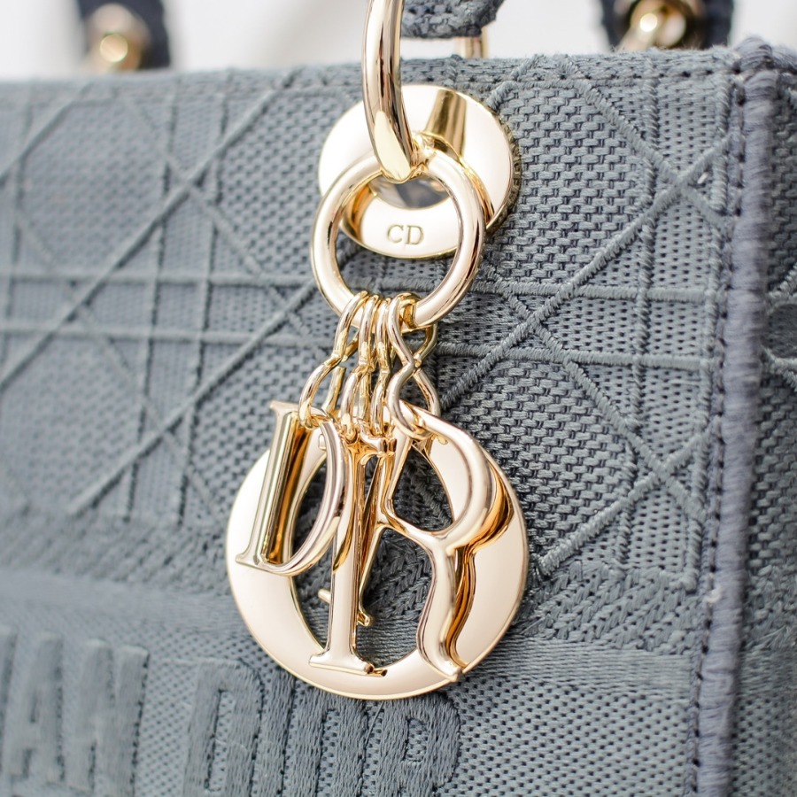 MEDIUM GRAY STONE LADY D-LITE EMBROIDERED CANNAGE BAG, M0565 DIOR