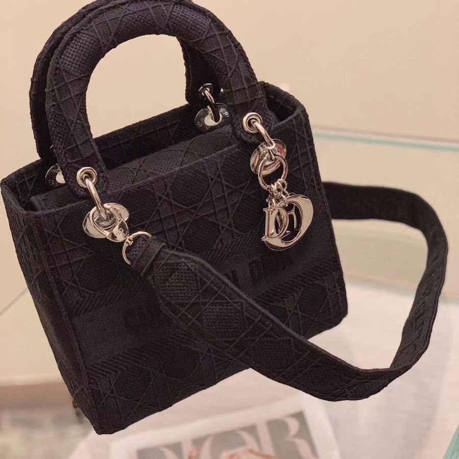 MEDIUM GRAY STONE LADY D-LITE EMBROIDERED CANNAGE BAG, M0565 DIOR