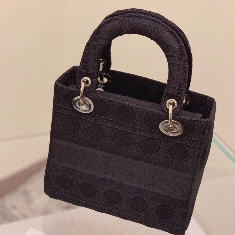MEDIUM GRAY STONE LADY D-LITE EMBROIDERED CANNAGE BAG, M0565 DIOR