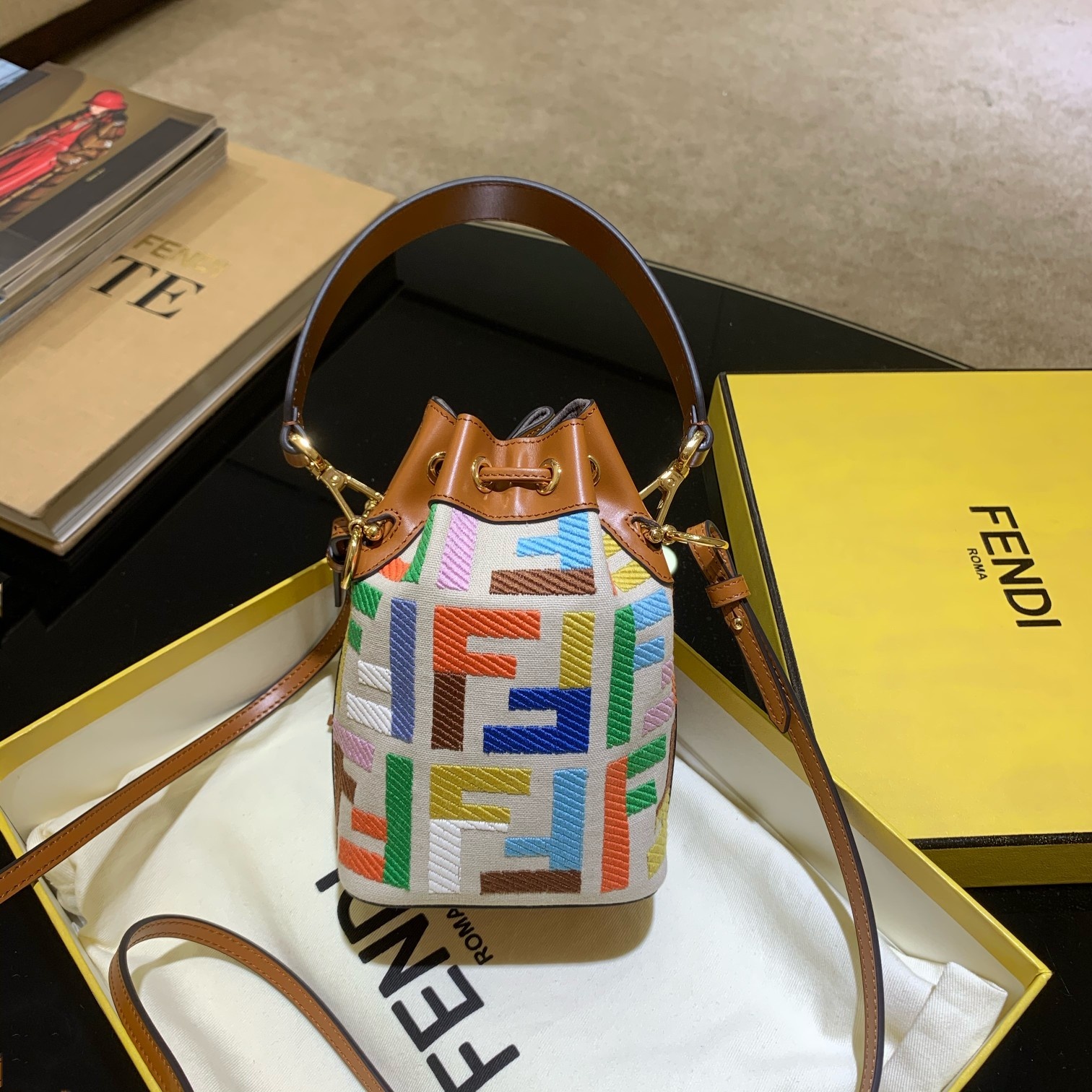 MON TRESOR, Fendi Mini bag in beige canvas