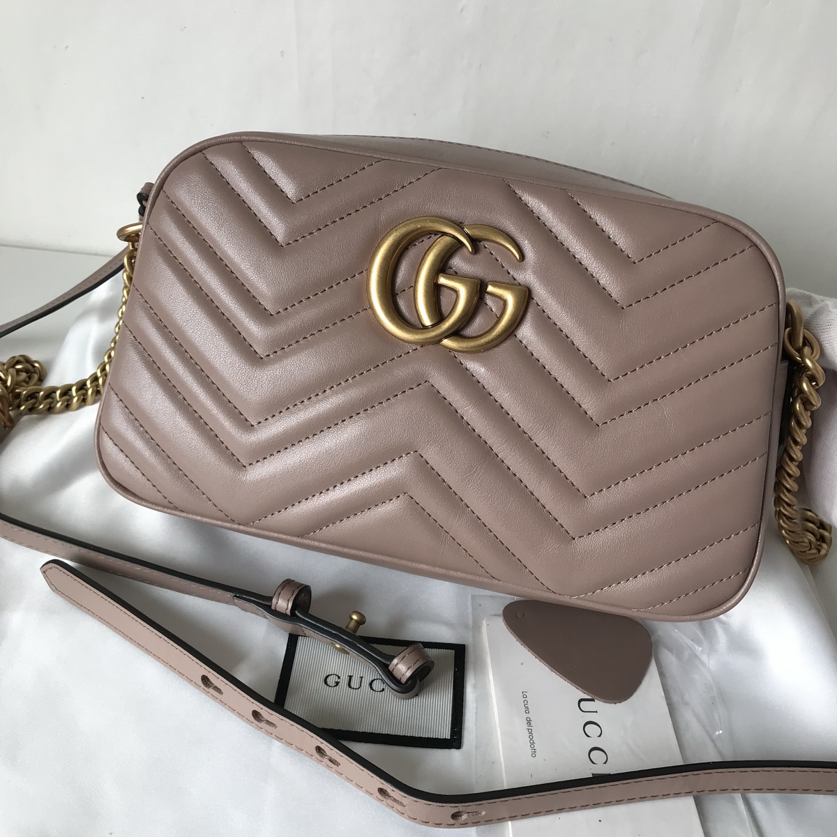 447632 GG Marmont matelassé shoulder bag, Gucci Handbag
