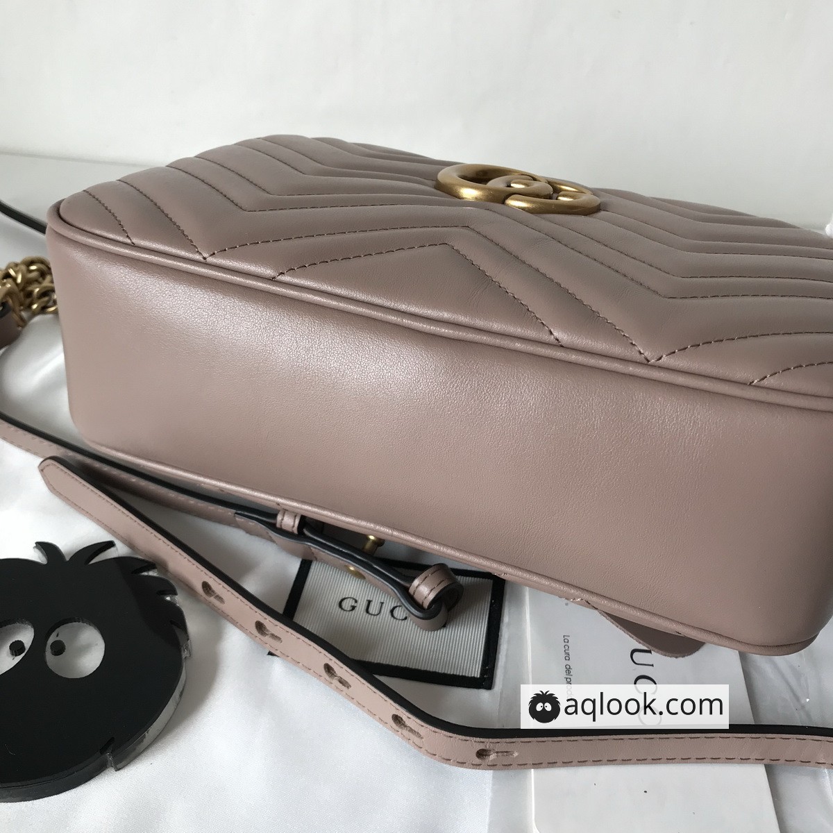 447632 GG Marmont matelassé shoulder bag, Gucci Handbag