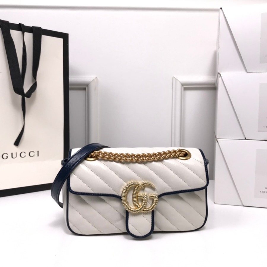 446744 GUCCI GG Marmont matelassé mini bag