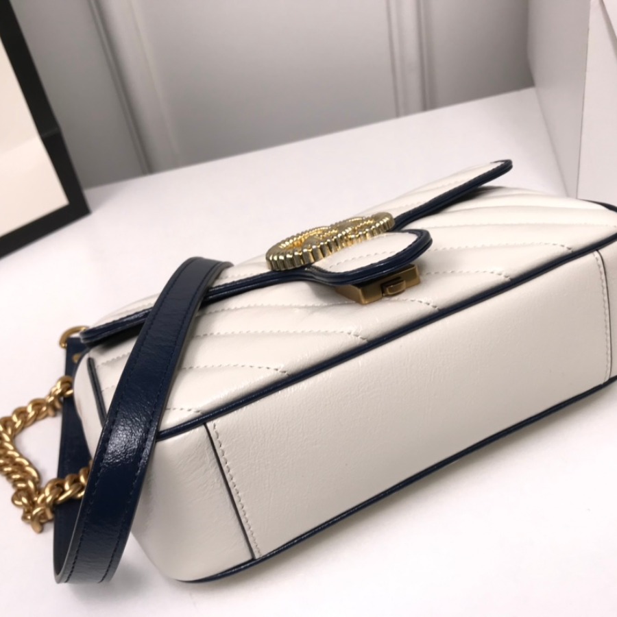 446744 GUCCI GG Marmont matelassé mini bag