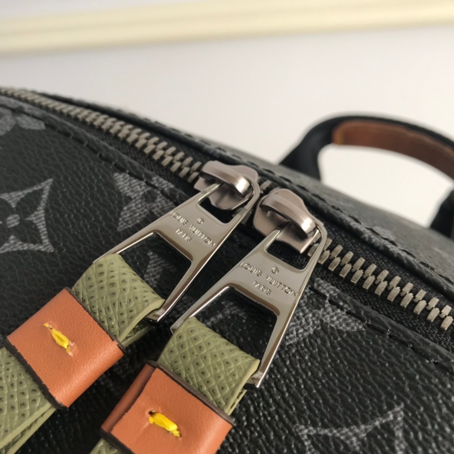 M43186, LOUIS VUITTON LV, APOLLO BACKPACK Monogram Eclipse coated canvas exterior
