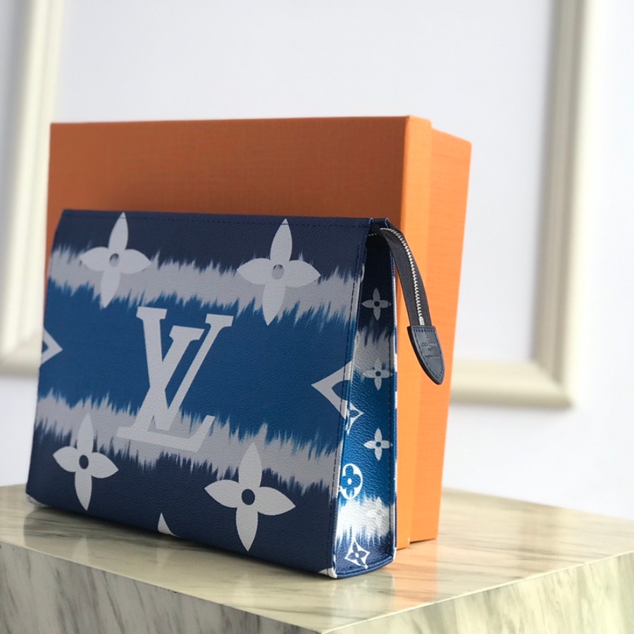 M69136 LV ESCALE POCHE TOILETTE 26, Louis Vuitton LV Women - Travel - All Luggage and Accessories