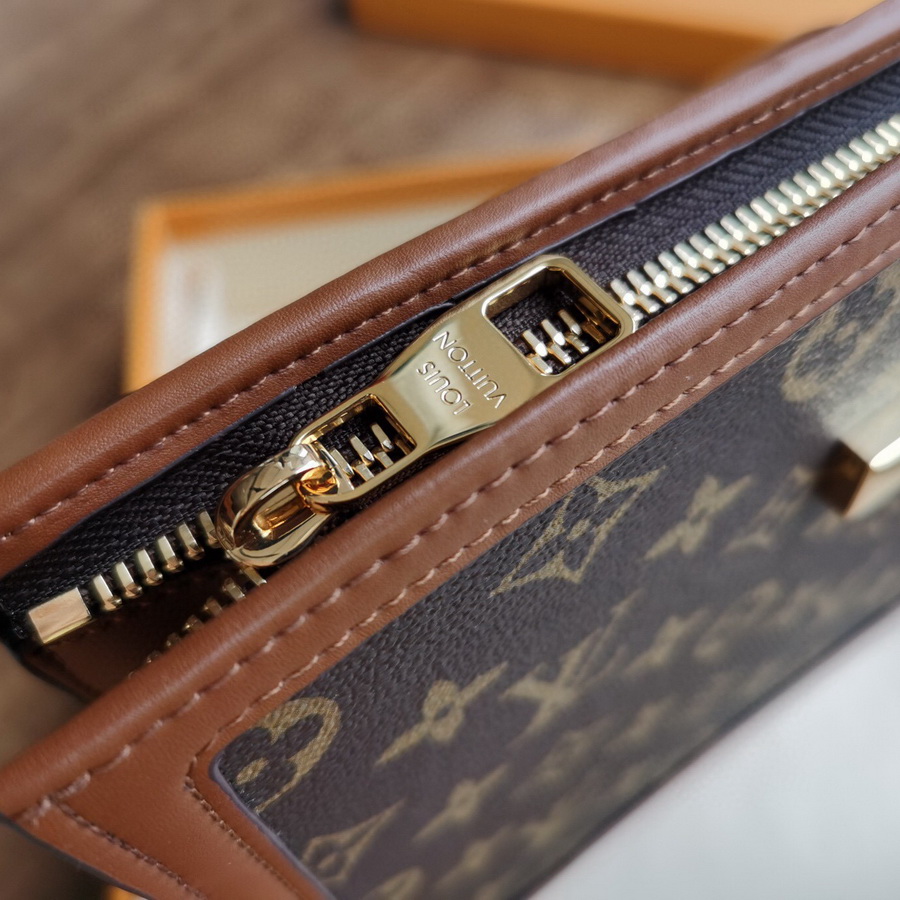 M69184 POCHETTE DAUPHINE, Louis Vuitton LV Women - Travel - All Luggage and Accessories