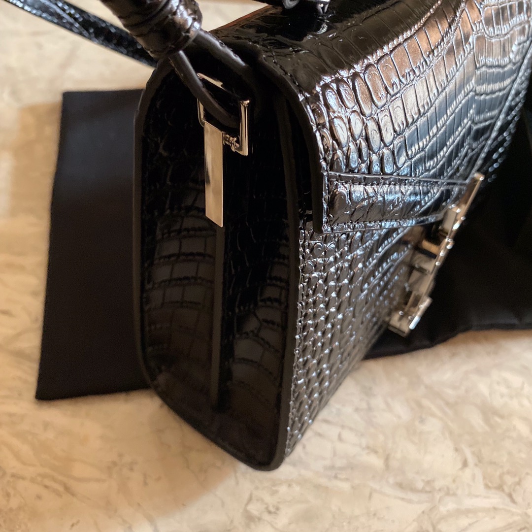 532750 CASSANDRA MINI TOP HANDLE BAG IN CROCODILE-EMBOSSED SHINY LEATHER, Yves Saint Laurent YSL
