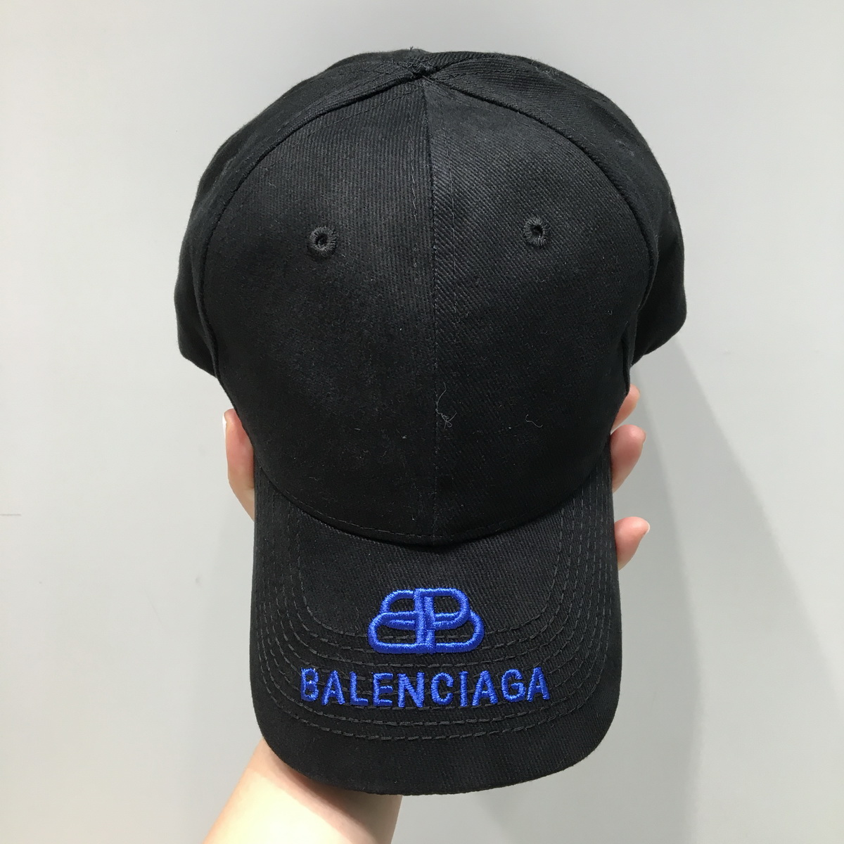 BALENCIAGA CAP