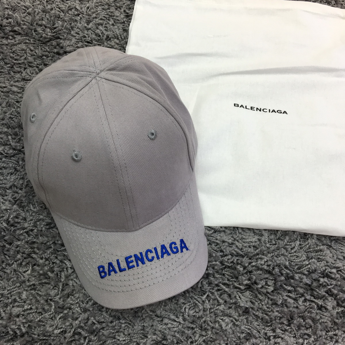 BALENCIAGA CAP