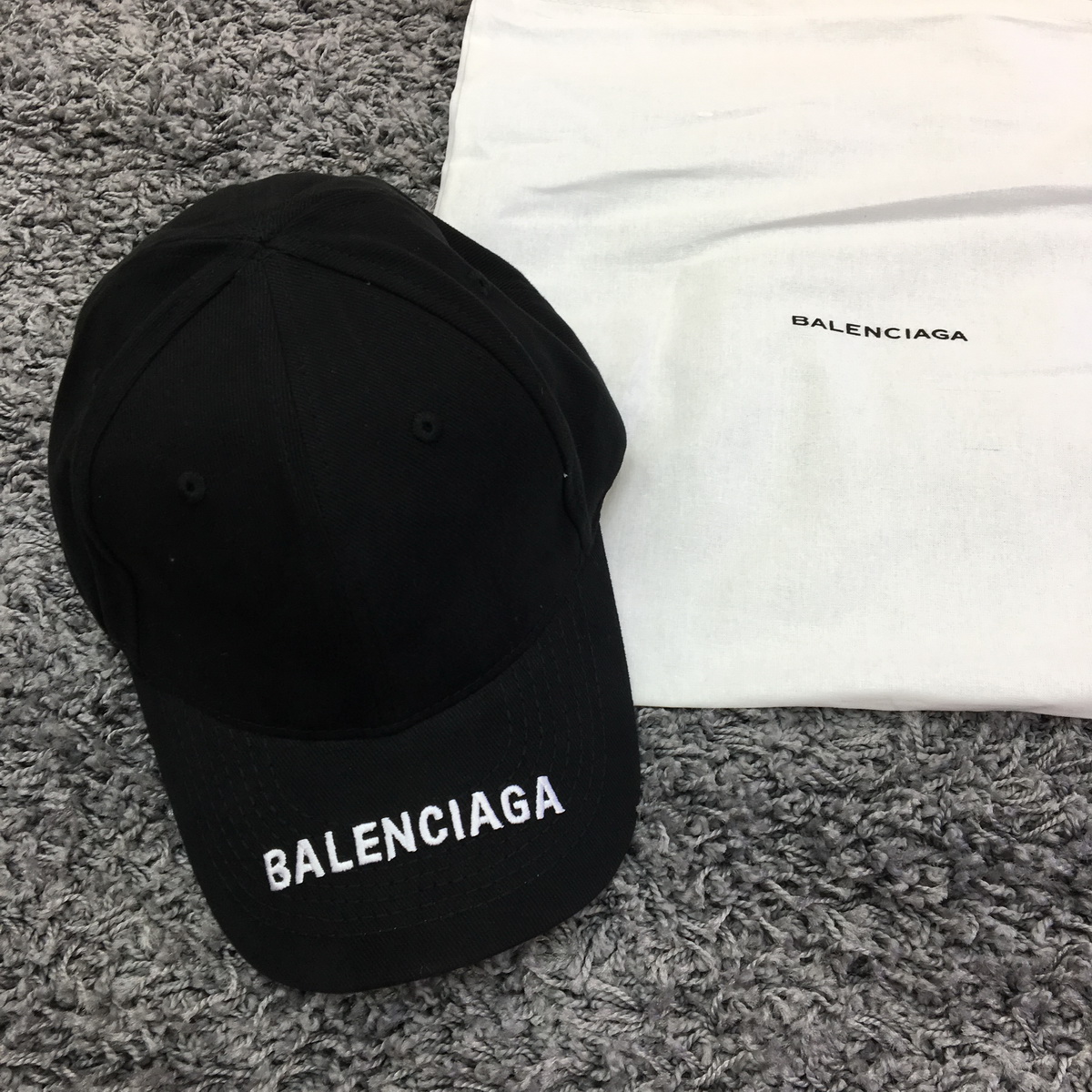 BALENCIAGA CAP