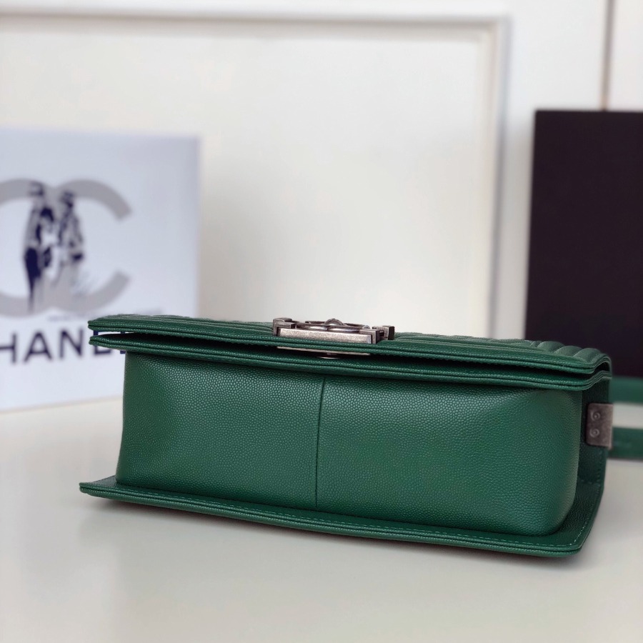 A67086, CHANEL BOY CHANEL HANDBAG, GRAINED CALFSKIN
