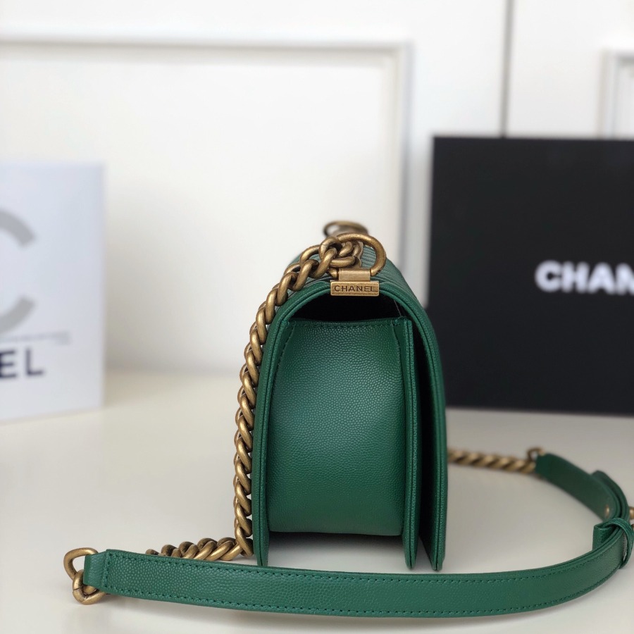 A67086, CHANEL BOY CHANEL HANDBAG, GRAINED CALFSKIN