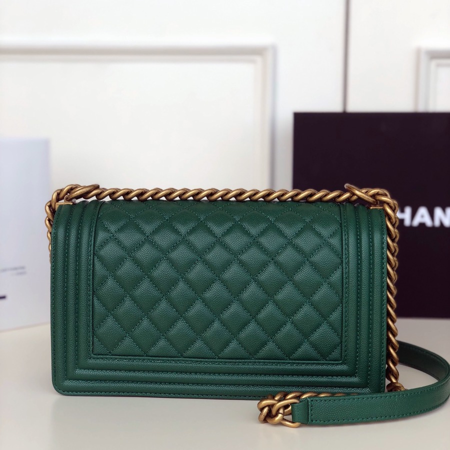 A67086, CHANEL BOY CHANEL HANDBAG, GRAINED CALFSKIN