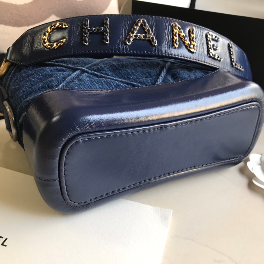 AS0865, chanel's gabrielle small hobo bag