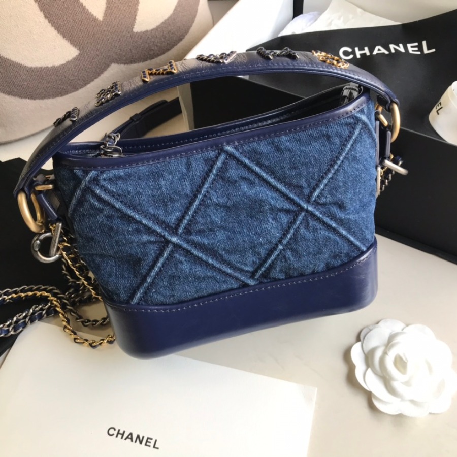 AS0865, chanel's gabrielle small hobo bag