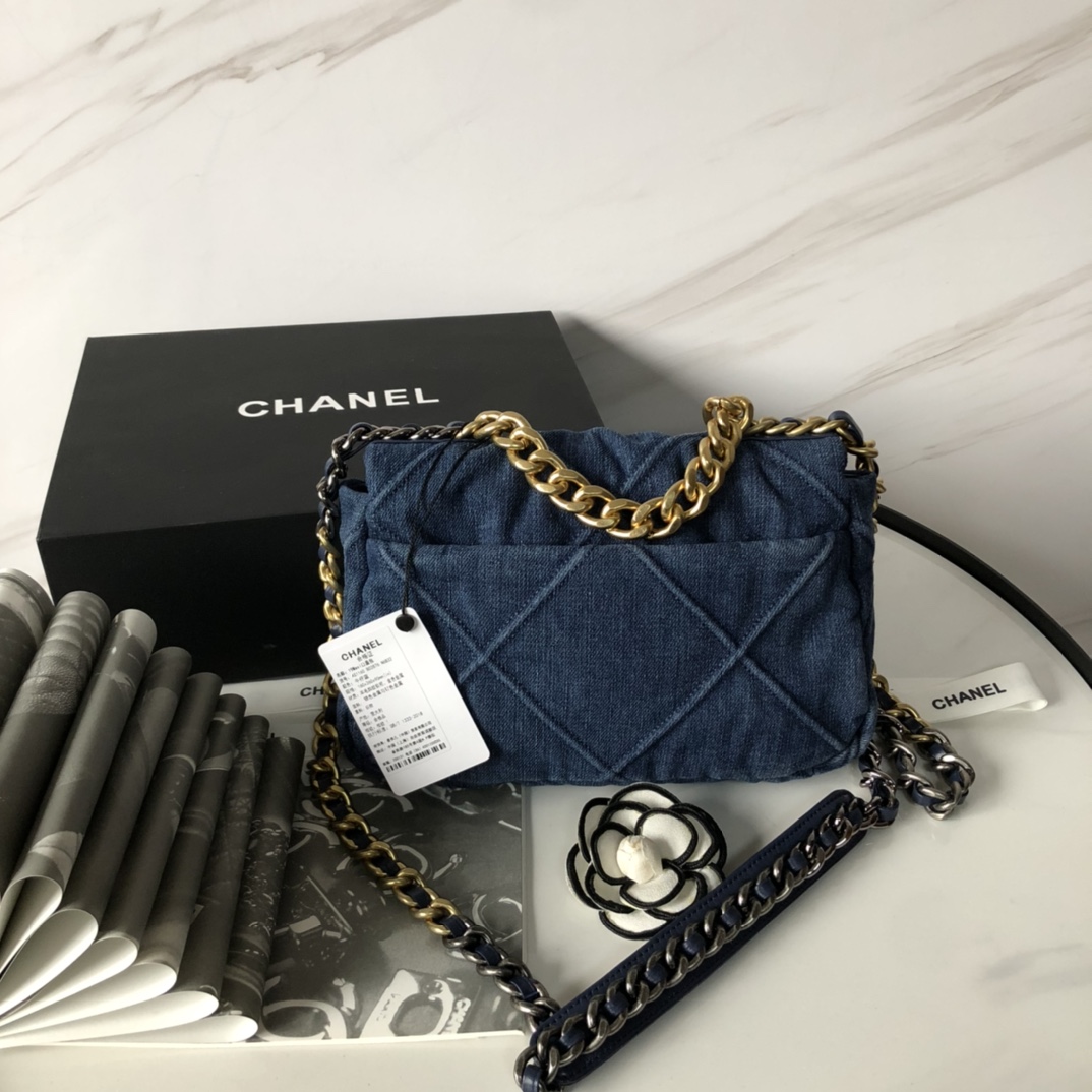AS1160  chanel 19 flap bag